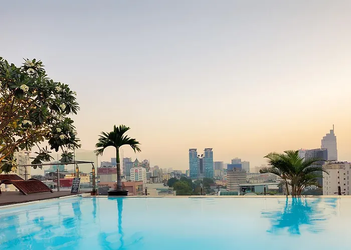 Khách Sạn Grand Silverland