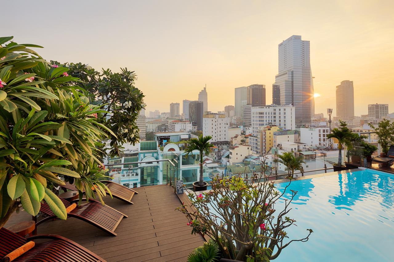 Khách sạn Grand Silverland 4*