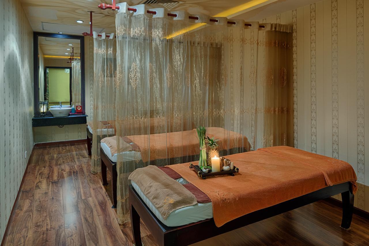 Grand Silverland 4* TP. Hồ Chí Minh