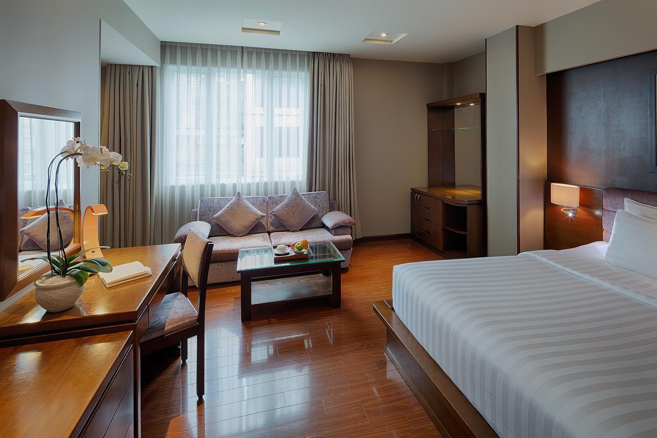 Khách sạn Grand Silverland 4*